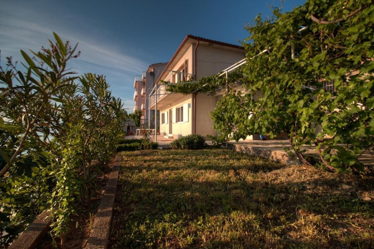 Kaka Apartamento Sveti Juraj Exterior foto